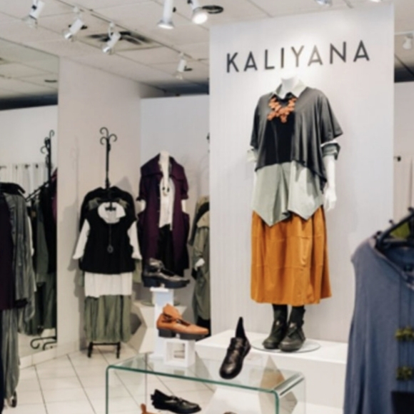 Kaliyana Cortile Dress in Concord Tokyo - Picture 6 of 8